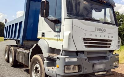 2009 Iveco Trakker440 10m³ Tipper Truck