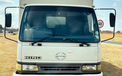2003 Hino F-Series 10-166 5 Ton Truck